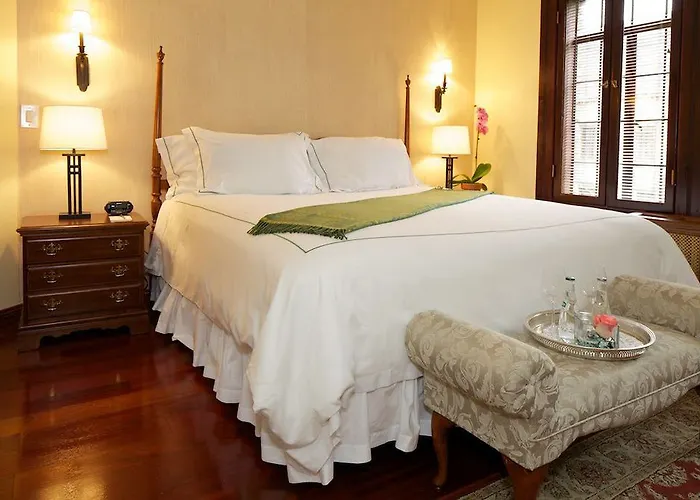 Deer Path Hotel Lake Forest